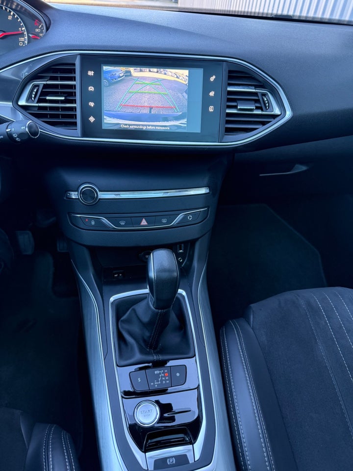 Peugeot 308 1,6 BlueHDi 120 Allure Sky SW EAT6 5d