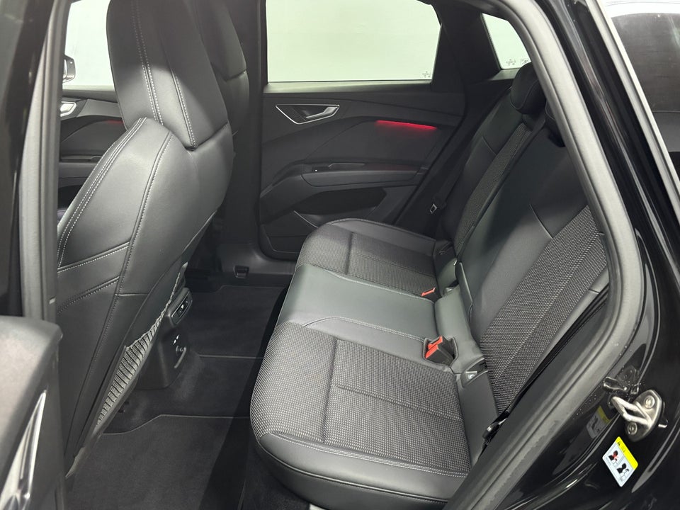 Audi Q4 e-tron 40 S-line Sportback 5d