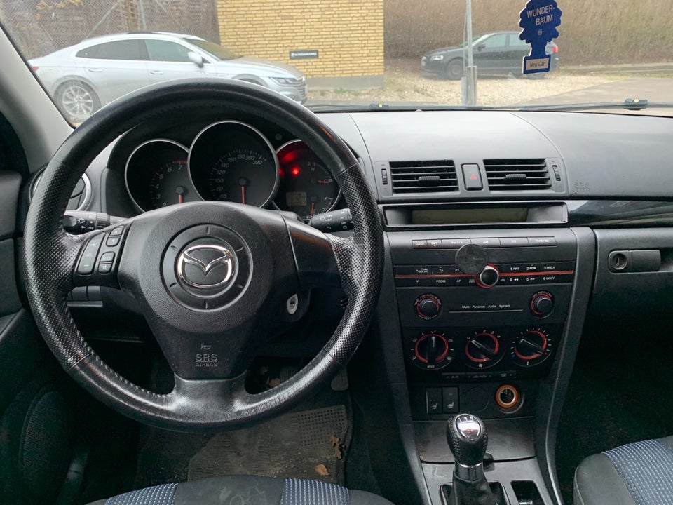 Mazda 3 1,6 Touring+ 5d