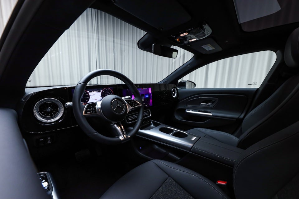 Mercedes CLA250+ EQ Progressive 4d