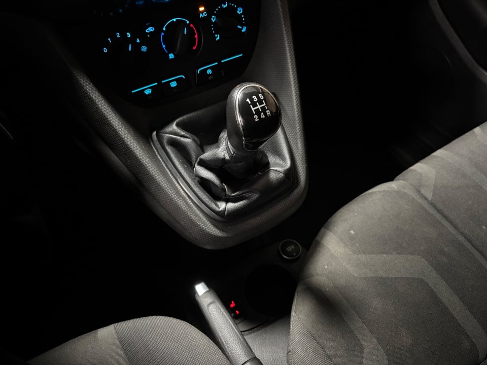 Ford Transit Connect 1,6 TDCi 95 Ambiente kort 5d