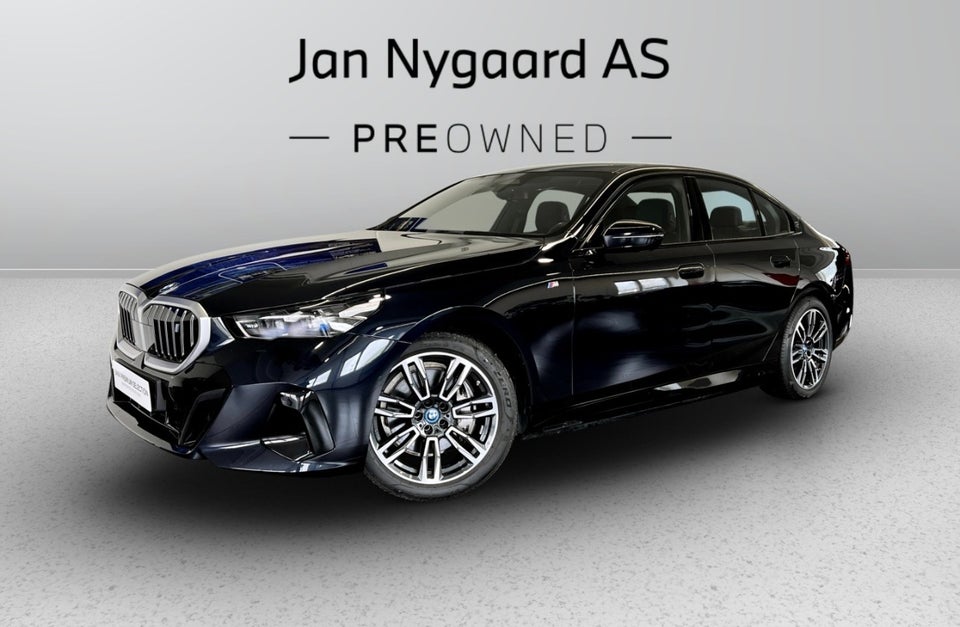 BMW i5 eDrive40 M-Sport 4d