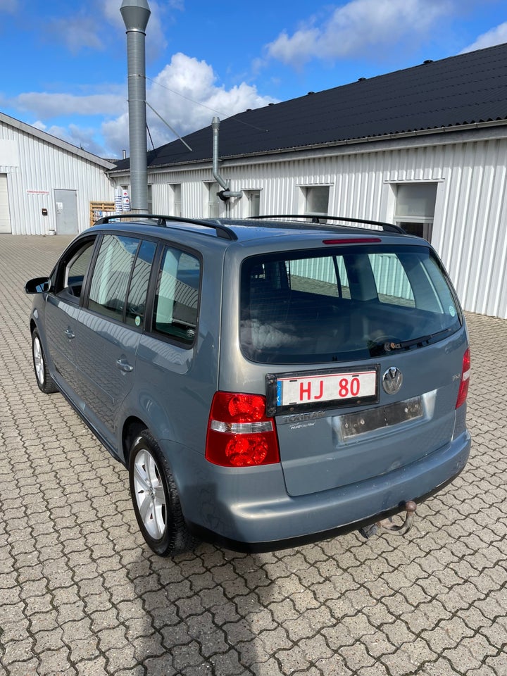 VW Touran 1,9 TDi 100 Trendline Van 5d