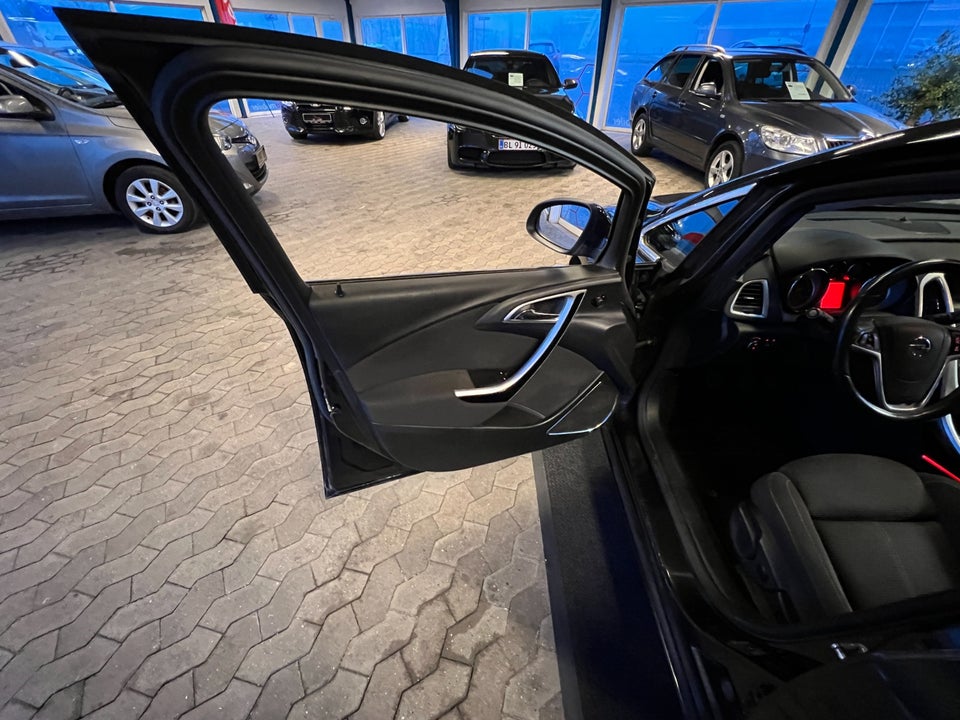 Opel Astra 1,4 T 140 Sport Sports Tourer 5d