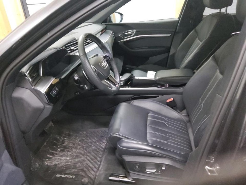 Audi e-tron 55 S-line quattro 5d