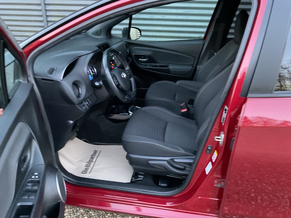 Toyota Yaris 1,5 Hybrid H2 Style e-CVT 5d