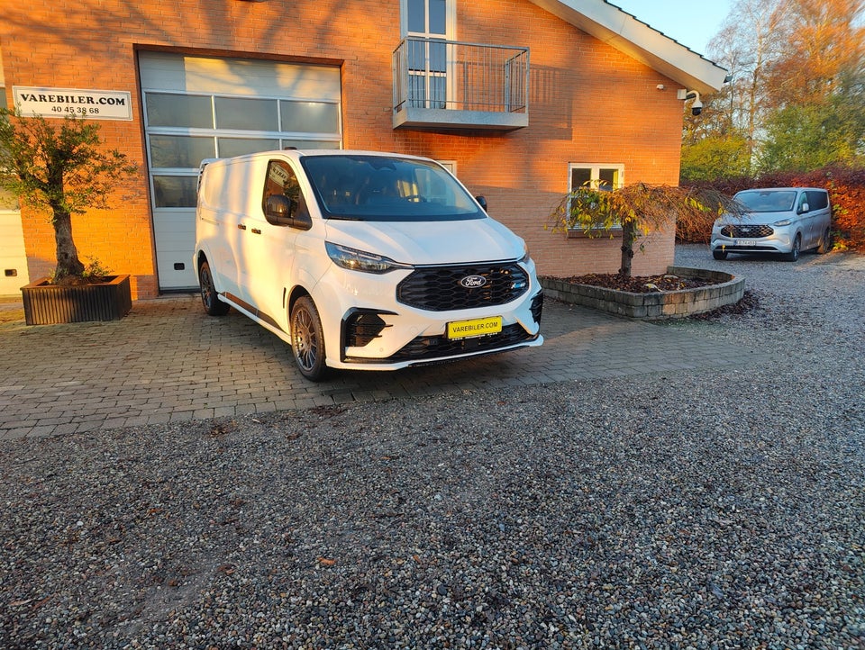 Ford Transit Custom 300L 2,0 EcoBlue MS-RT aut.