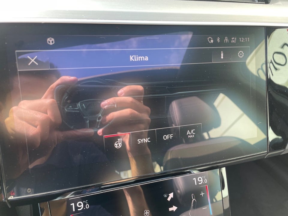 Audi e-tron 55 S-line quattro 5d