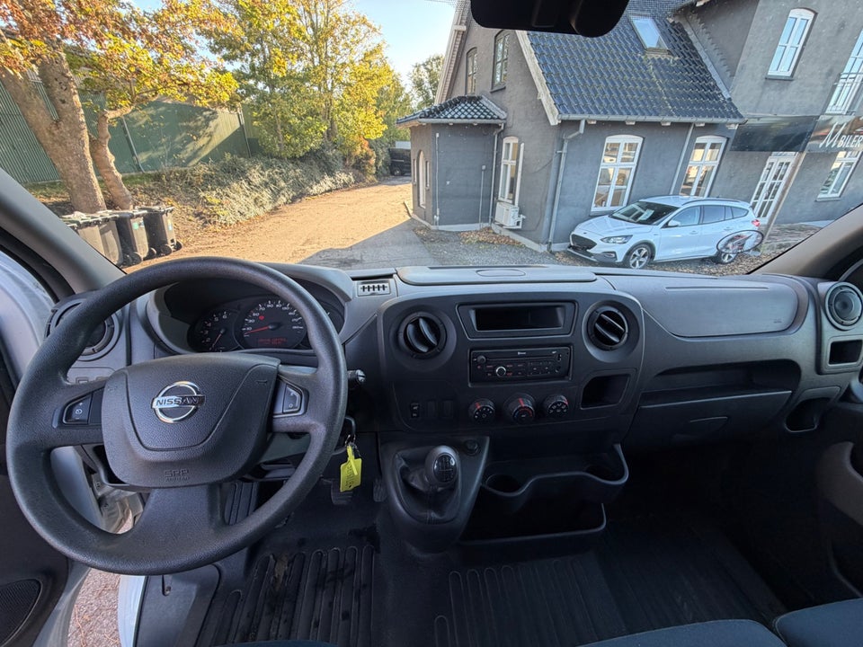 Nissan NV400 2,3 dCi 125 L2H2 Comfort Van