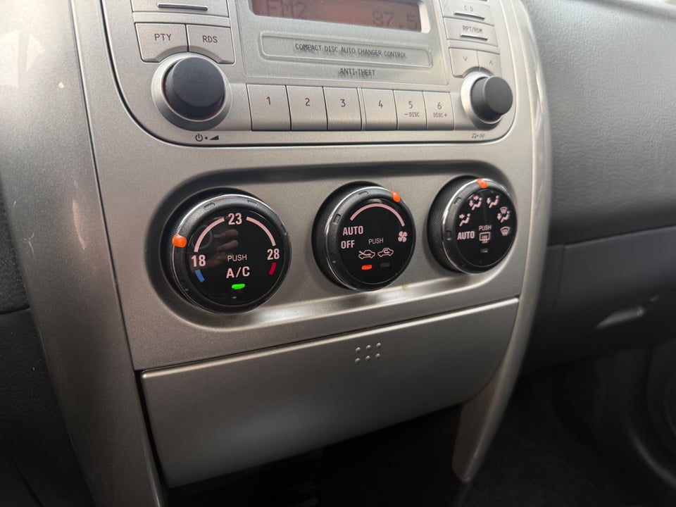 Suzuki Liana 1,6 5d