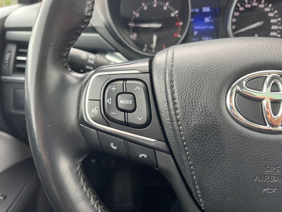 Toyota Avensis 1,8 VVT-i T2 Premium Touring Sports MDS 5d