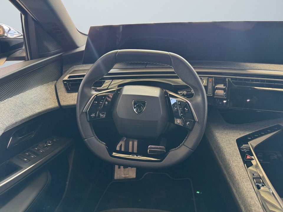 Peugeot e-5008 77 GT 7prs 5d