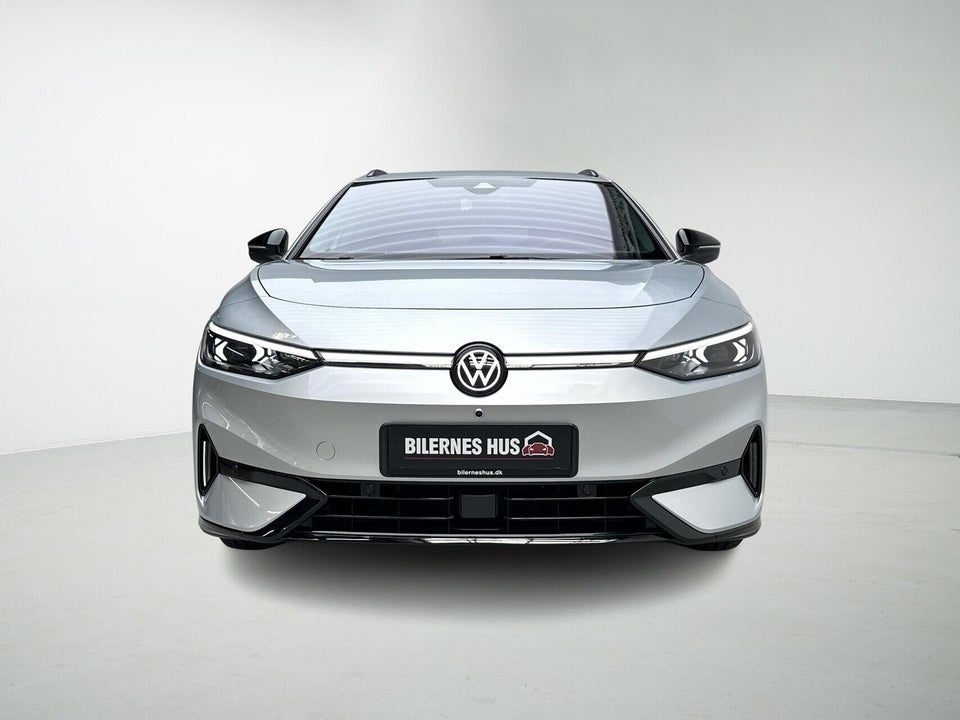 VW ID.7 77 Style+ Tourer 5d
