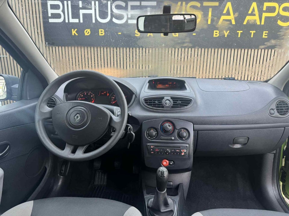 Renault Clio III 1,2 16V Authentique 3d