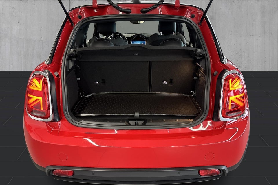 MINI Cooper SE Classic Trim 3d