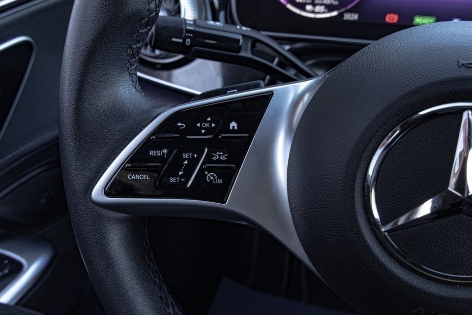 Mercedes EQE300 Avantgarde 4d