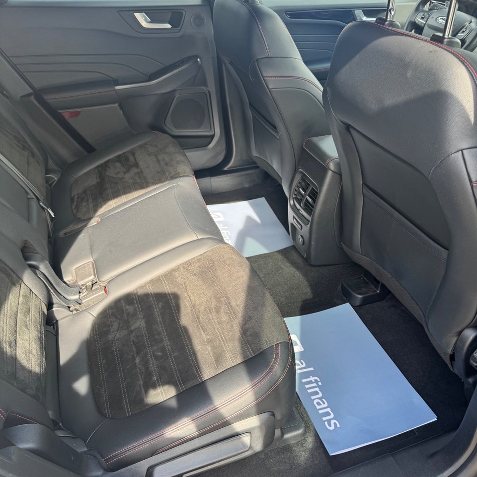Ford Kuga 2,5 PHEV ST-Line X CVT 5d
