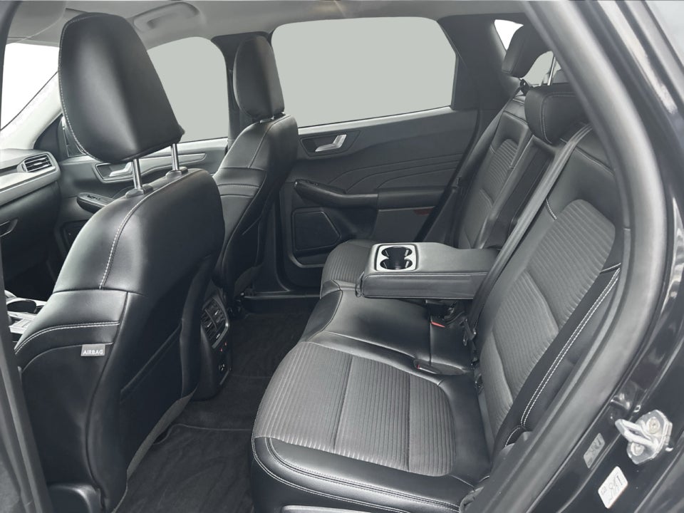 Ford Kuga 2,5 PHEV Titanium X CVT 5d