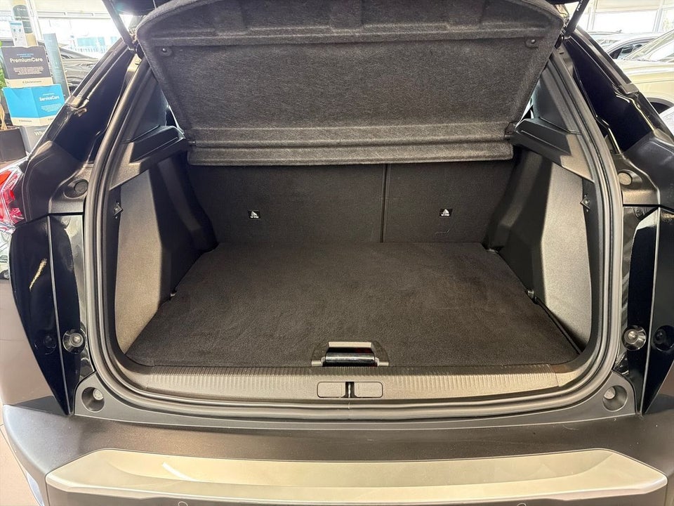 Peugeot e-2008 50 GT 5d