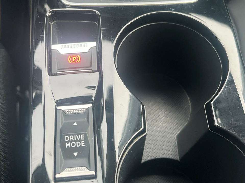 Peugeot 208 1,2 PureTech 100 Allure+ 5d