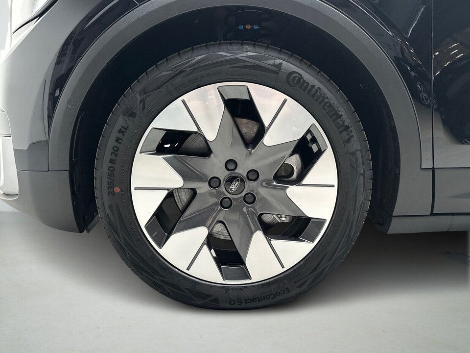 Ford Explorer 82 Premium Extended Range 5d