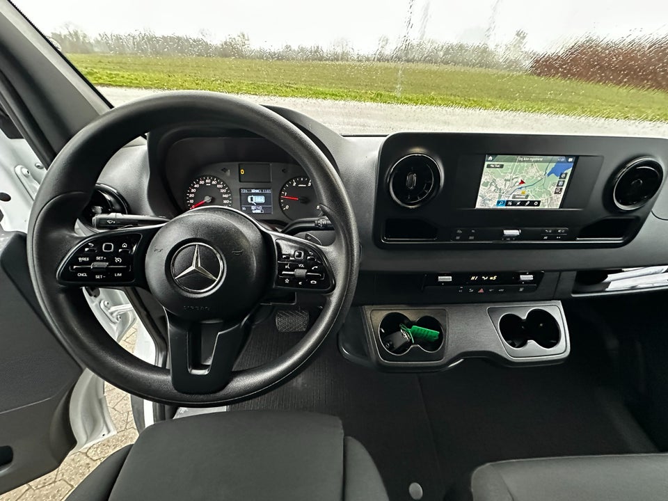Mercedes Sprinter 214 2,2 CDi A2 Kassevogn aut. FWD