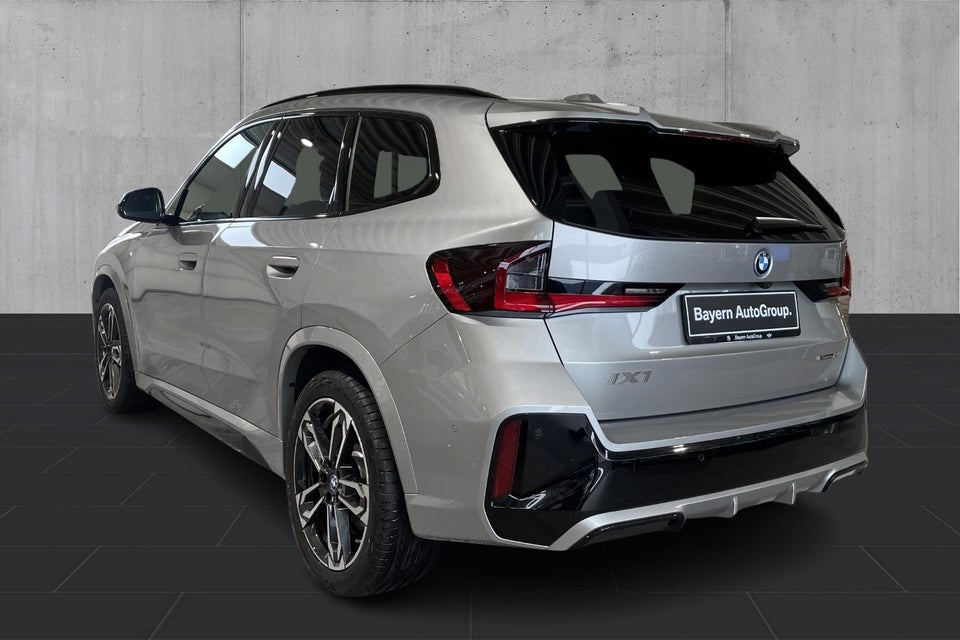 BMW iX1 eDrive20 M-Sport Pro 5d