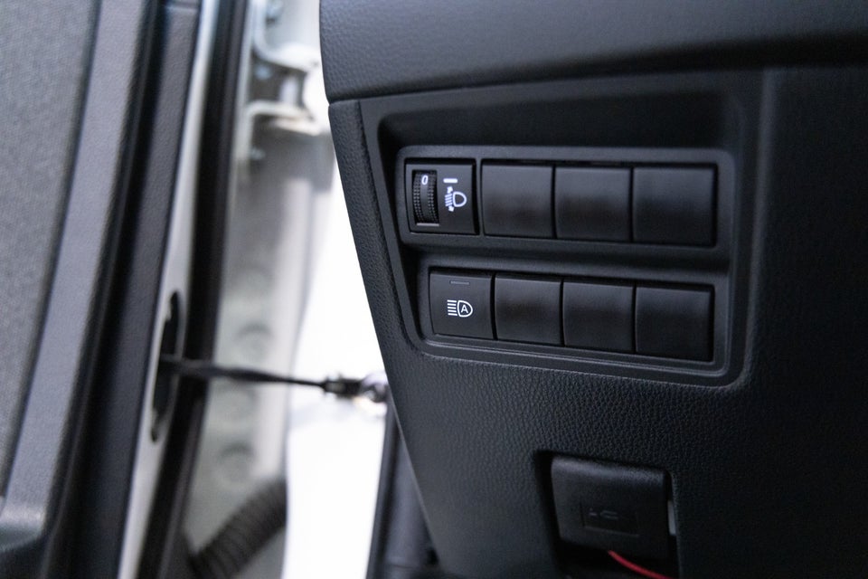Toyota Yaris 1,5 Hybrid H3 e-CVT 5d