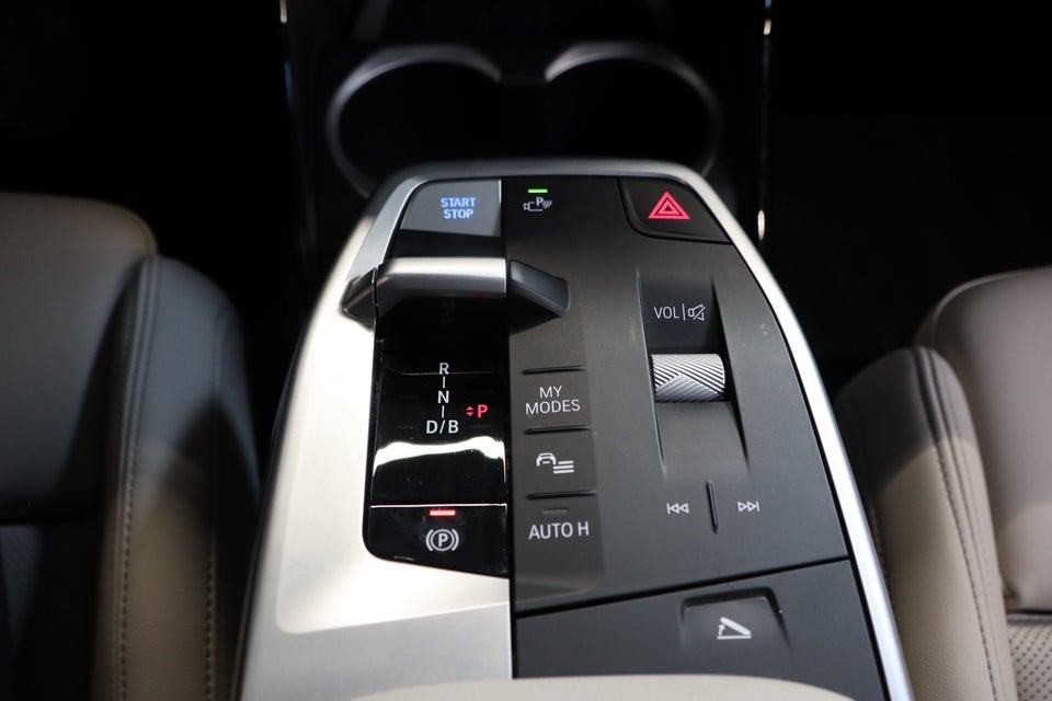 BMW iX2 eDrive20 M-Sport 5d