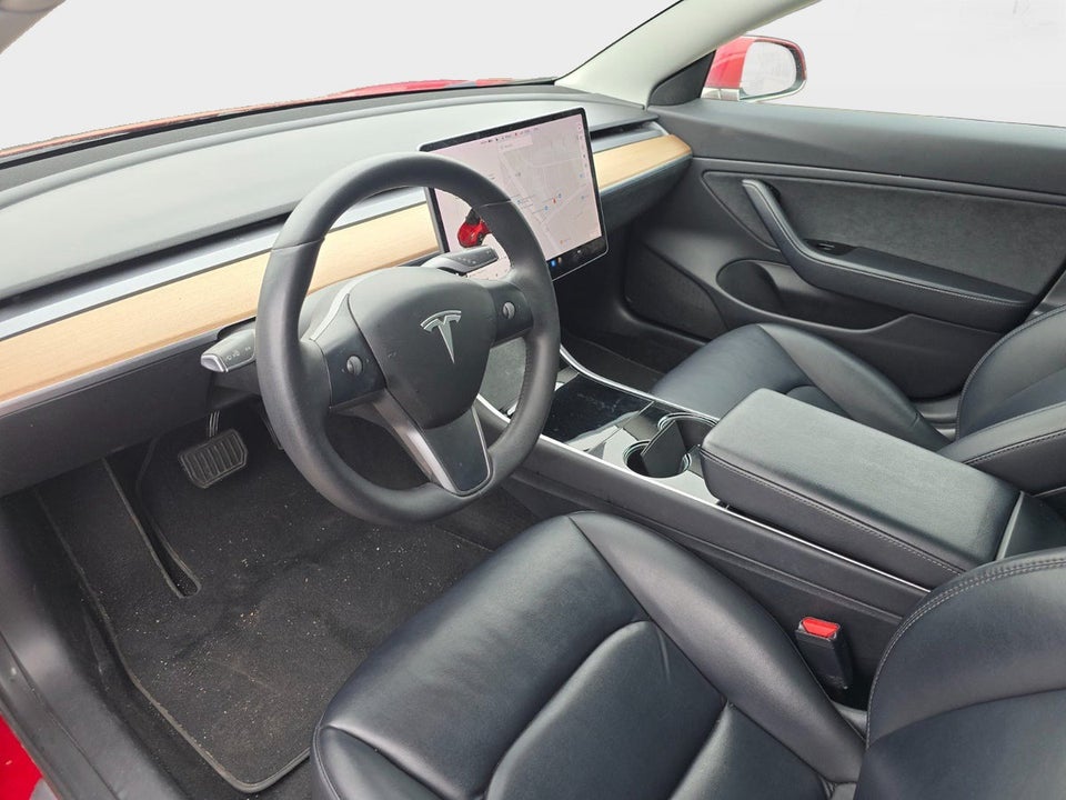 Tesla Model 3 Long Range AWD 4d
