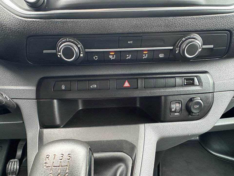 Peugeot Expert 2,0 BlueHDi 120 L2 Plus Van