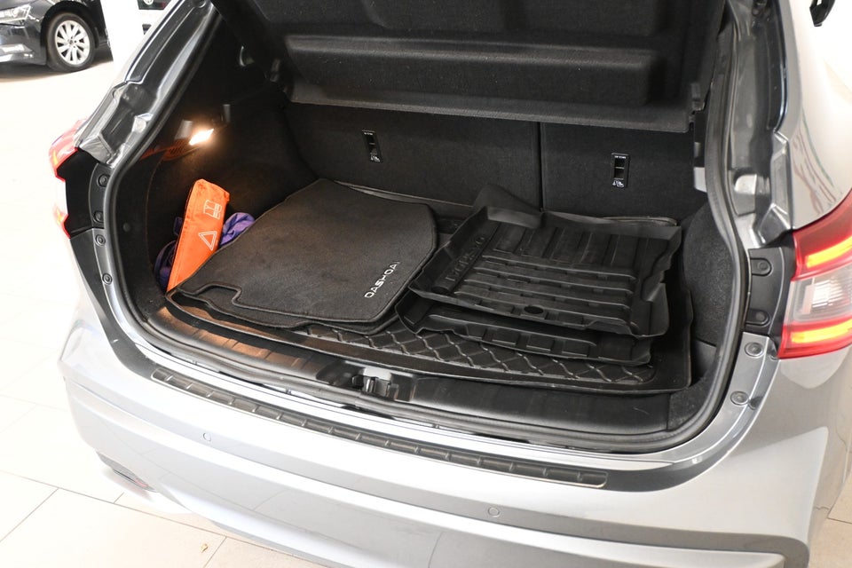 Nissan Qashqai 1,3 Dig-T 160 Tekna+ Dynamic DCT 5d