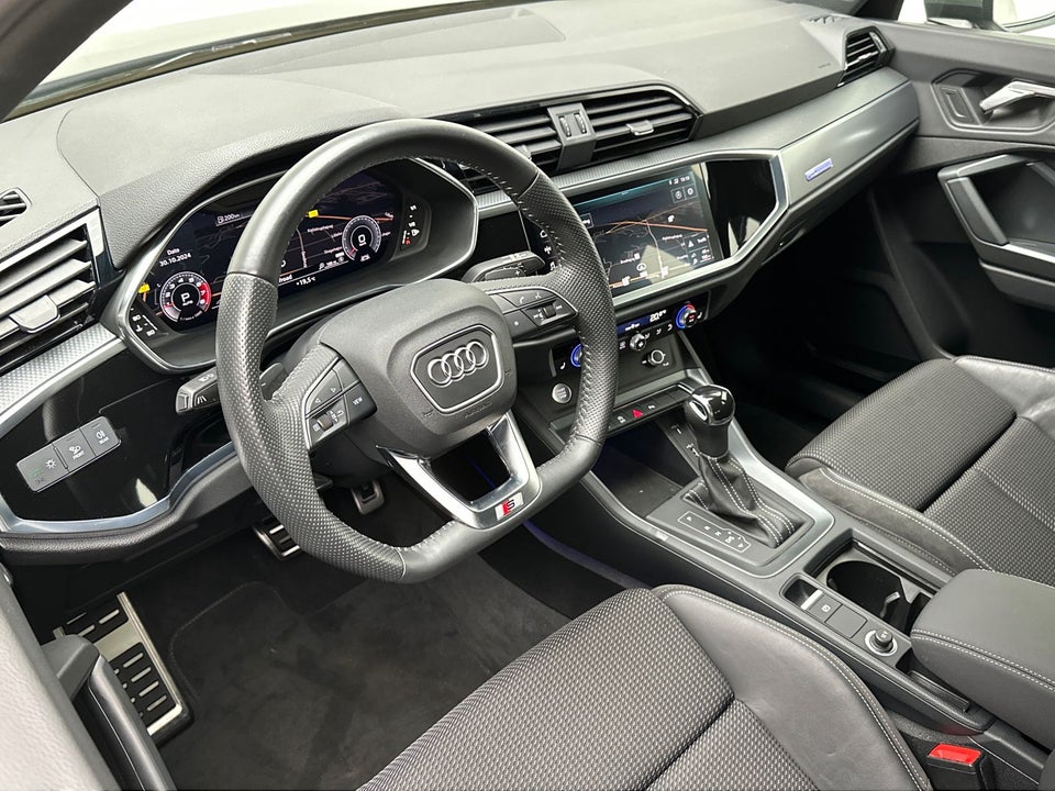 Audi Q3 35 TFSi S-line S-tr. 5d