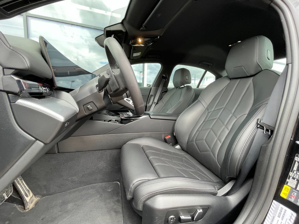 BMW i5 eDrive40 Fully Charged 4d