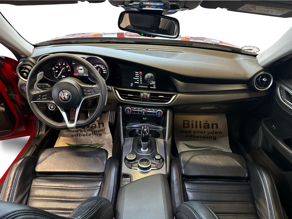 Alfa Romeo Giulia 2,0 T 280 Veloce aut. Q4 4d