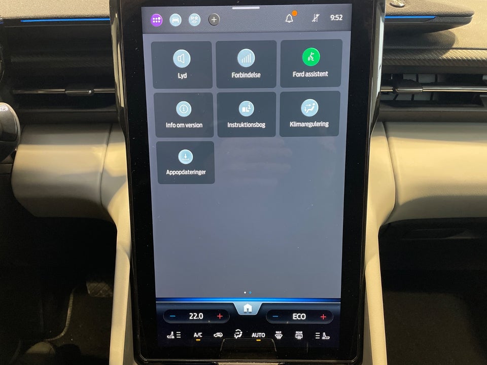 Ford Explorer 77 Premium Extended Range 5d