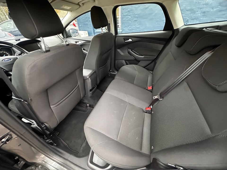 Ford Focus 1,0 SCTi 125 Business stc. 5d