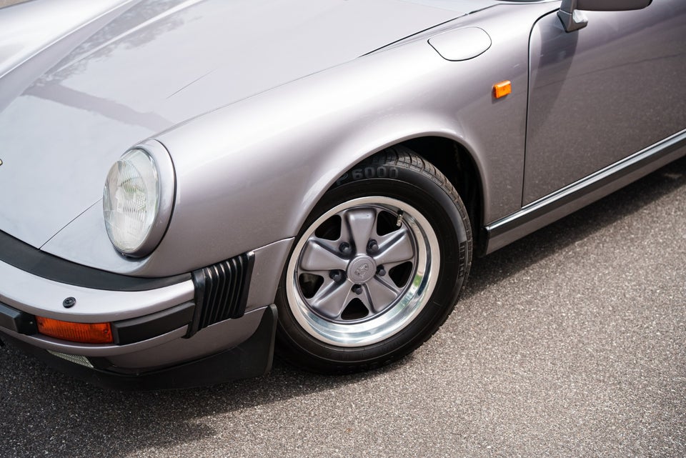 Porsche 911 3,2 Carrera Targa Commemorative Edition 2d