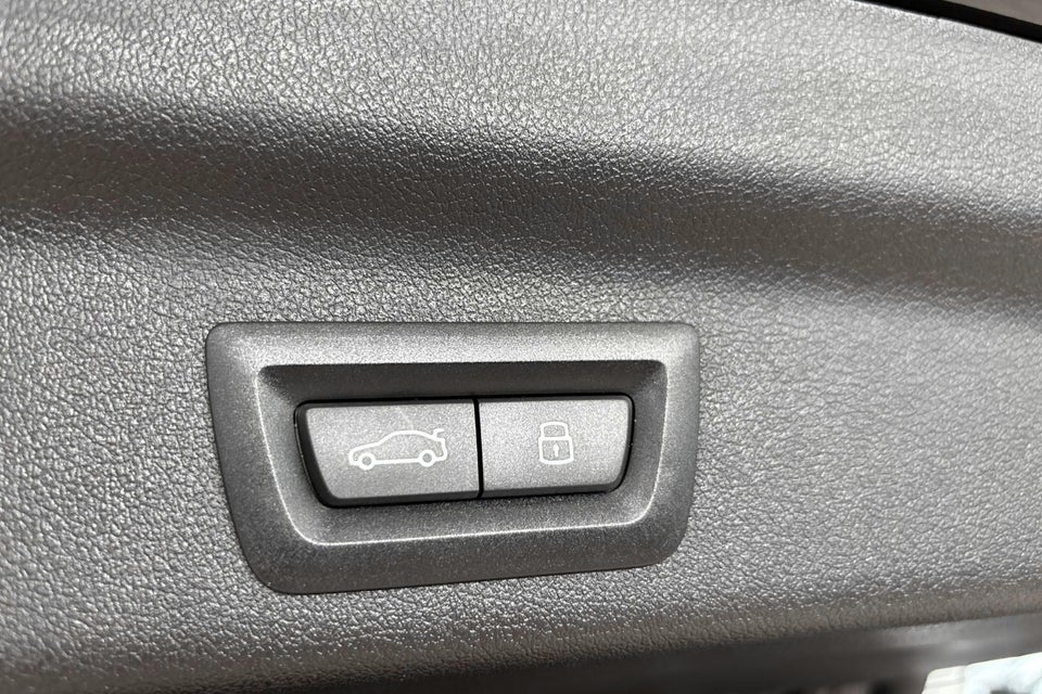 BMW iX1 eDrive20 M-Sport 5d