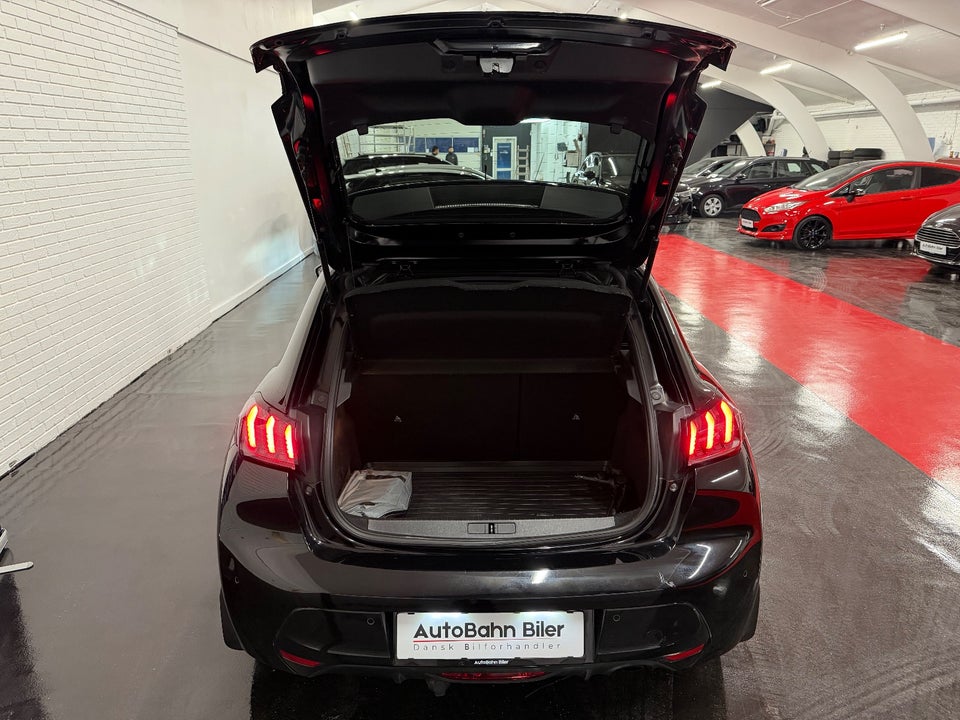 Peugeot 208 1,5 BlueHDi 100 Allure Sky 5d