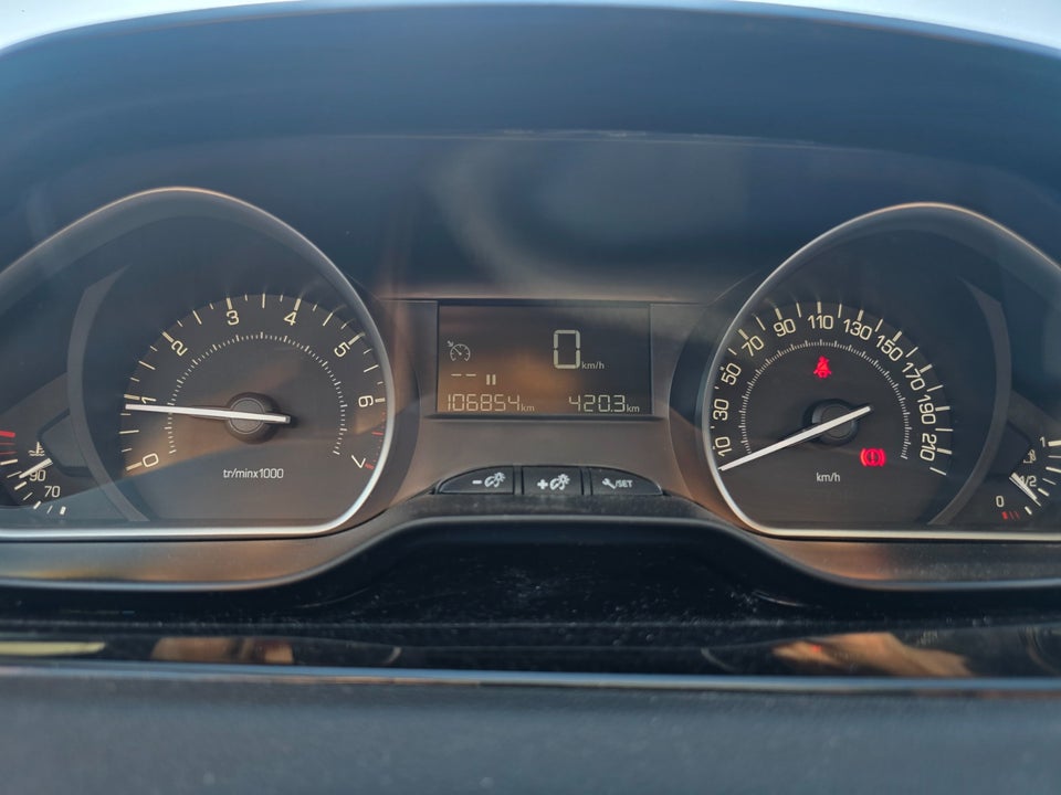 Peugeot 208 1,2 PureTech 82 Active 5d