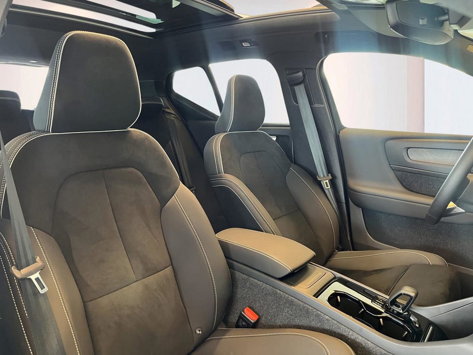 Volvo EX40 Extended Range Ultra 5d