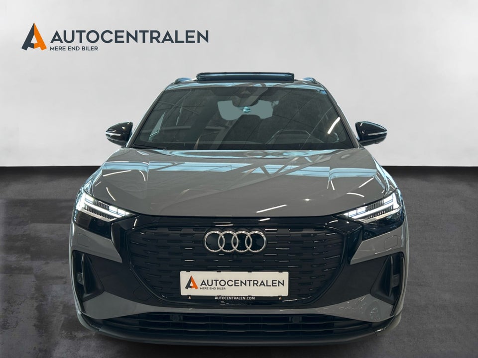 Audi Q4 e-tron 40 S-line 5d
