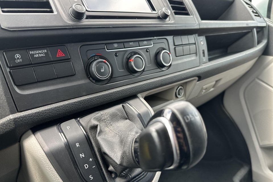 VW Transporter 2,0 TDi 150 Kassevogn DSG lang