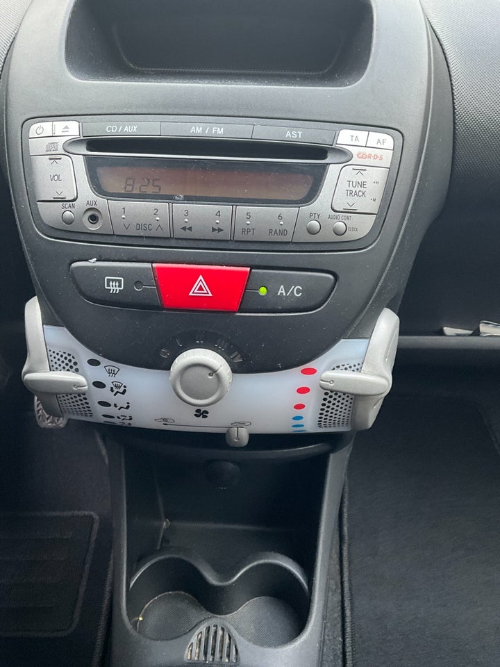 Peugeot 107 1,0 Active 5d