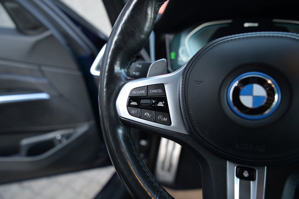 BMW 330e 2,0 Touring M-Sport aut. 5d
