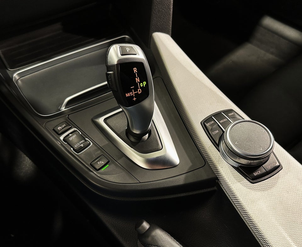 BMW 320d 2,0 Touring M-Sport aut. 5d