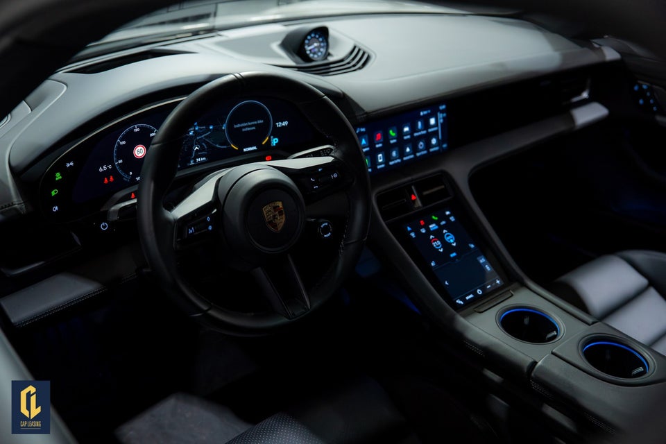 Porsche Taycan 4S Performance+ Cross Turismo 5d