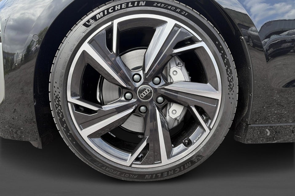 Audi A6 e-tron S-line plus Avant quattro 5d