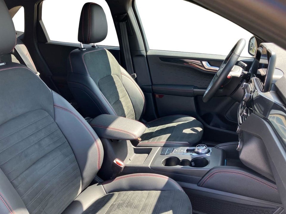 Ford Kuga 2,5 PHEV ST-Line X CVT 5d